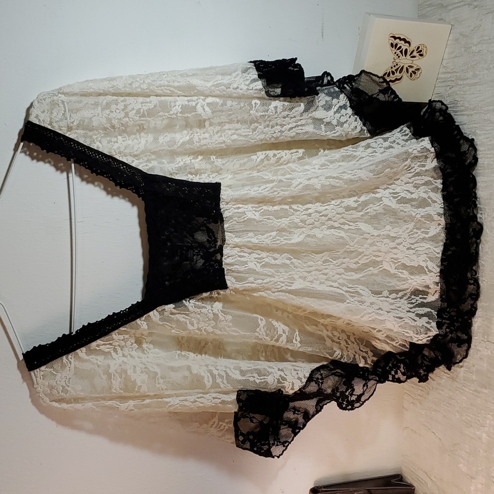 💥 Daytrip Lace Boho Top